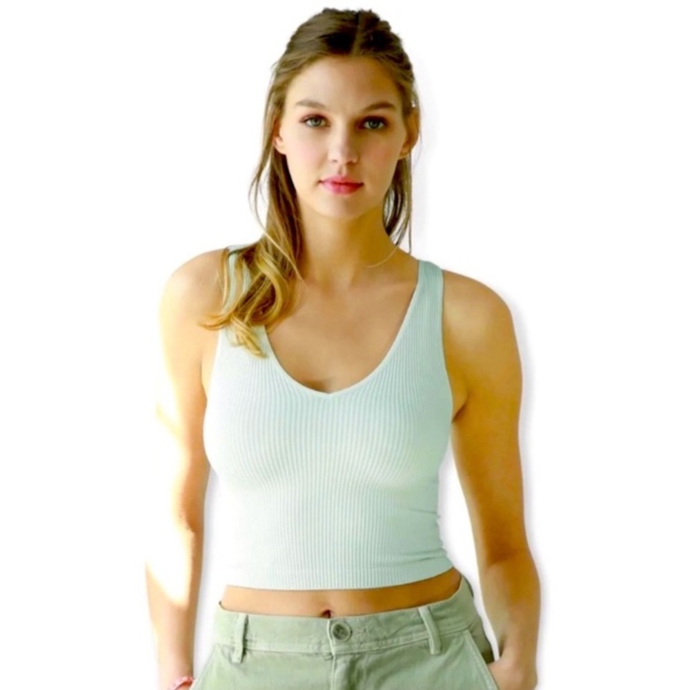 Bundle of Two Nikibiki cropped Tanks One Size